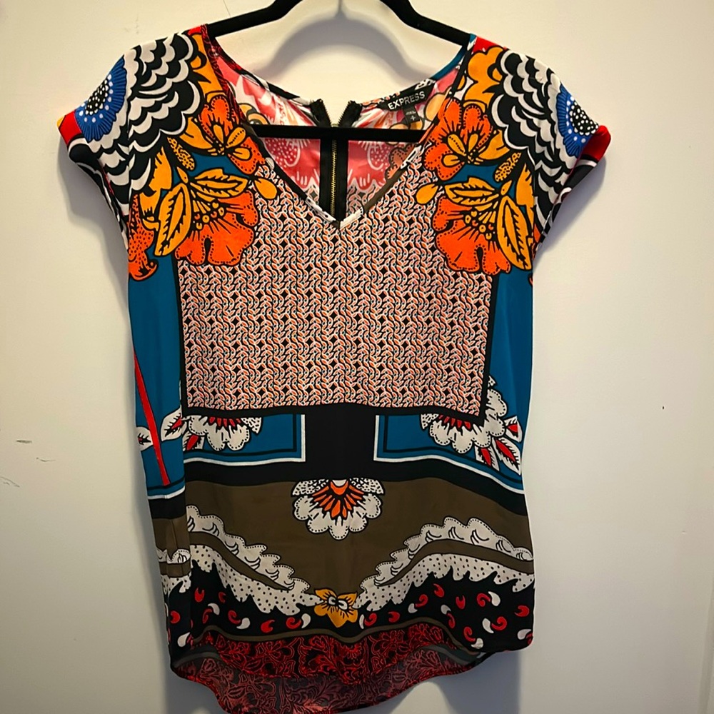 Express Tshirt Blouse